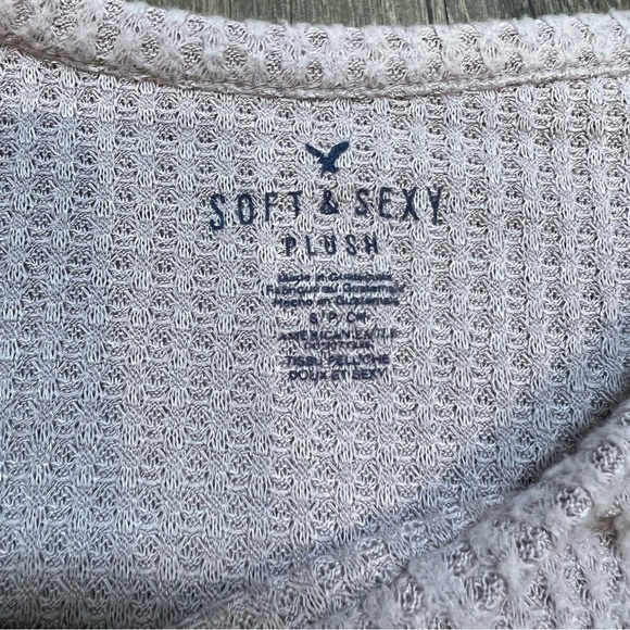 American Eagle Long Sleeve Soft Plush Waffle Pattern Open Shoulder T-Shirt Top S - Picture 7 of 10